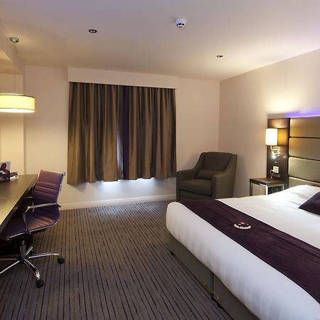 Premier Inn Данфермлин Экстерьер фото