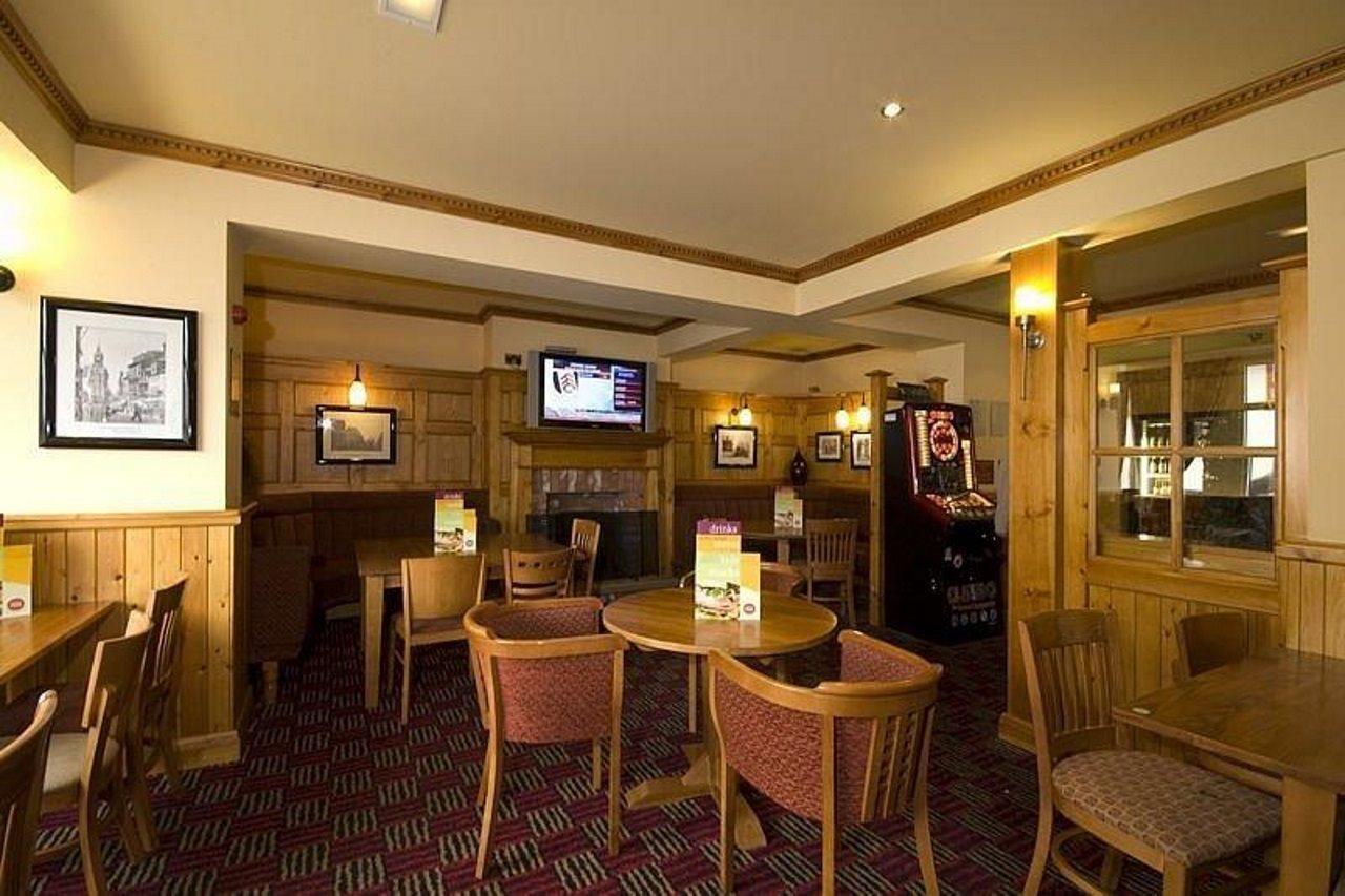 Premier Inn Данфермлин Экстерьер фото