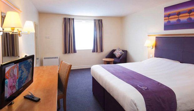 Premier Inn Данфермлин Экстерьер фото